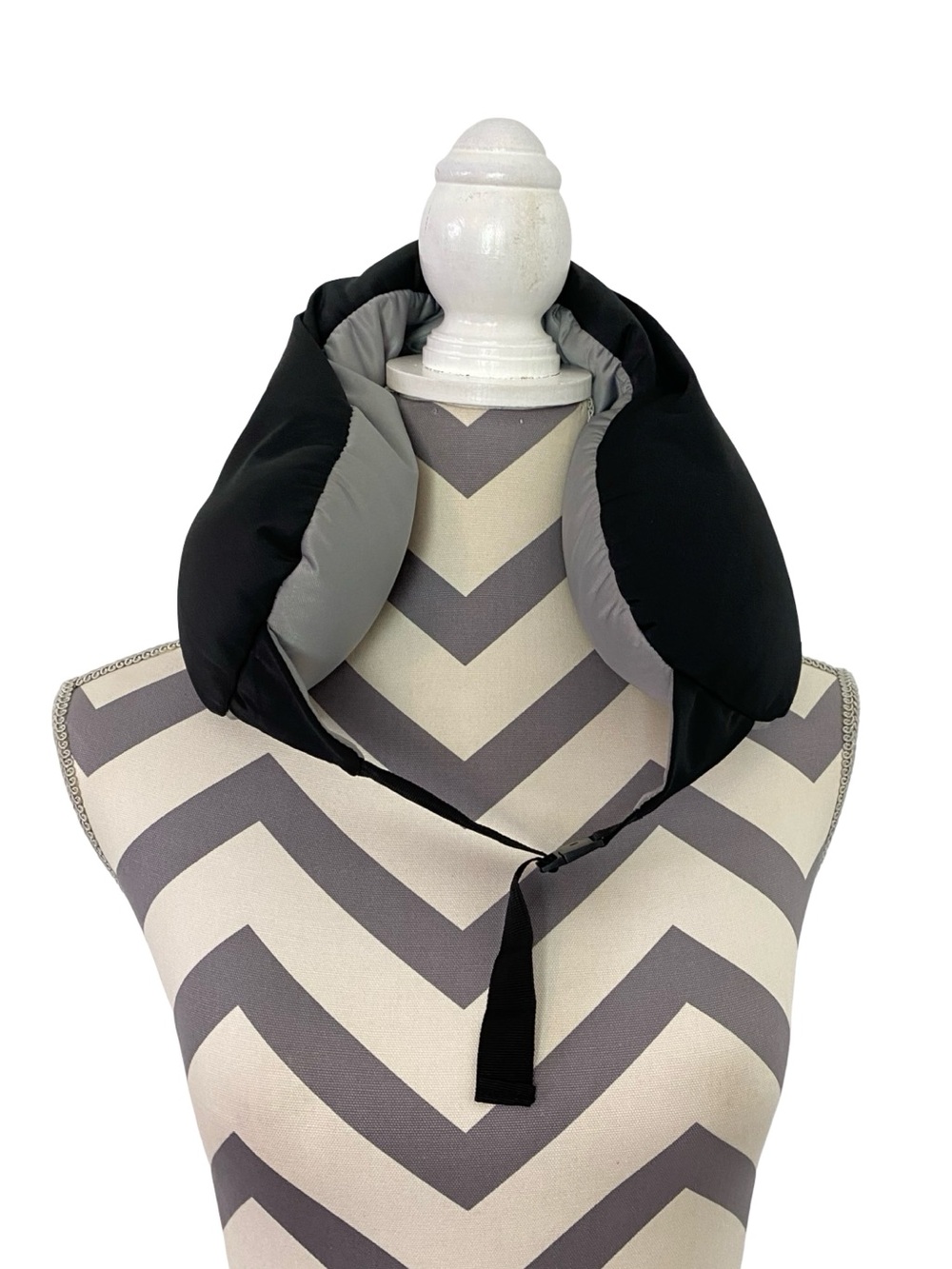 Swiss Gear Neck Pillow Adjustable Strap Black Grey Travel Support